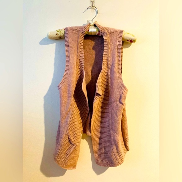 Small/medium Sweater Bundle 🌺 - Picture 12 of 15